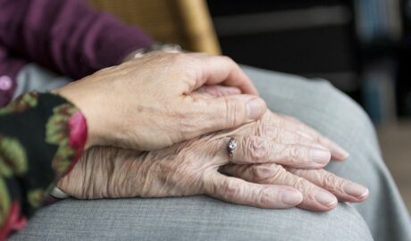 BVerfG: Besuchsrecht im Pflegeheim bei Hausverbot